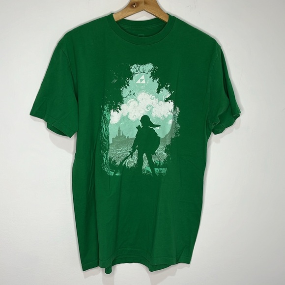 Bustedtees Men’s Large Legend of Zelda Green Graphic Tshirt - Picture 2 of 9